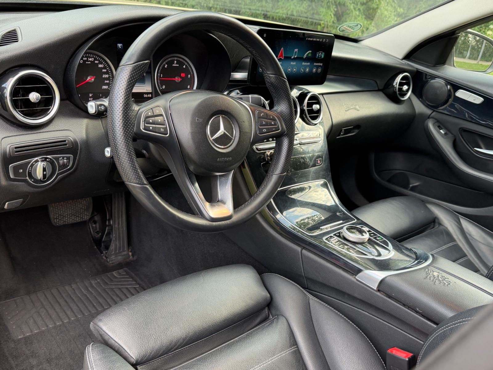 Mercedes-Benz C220d Lim. *Avantgarde *Leder *Navi *Kamera *SHZ