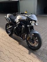Triumph Street Triple 675 r , tiefergelegt, Quickshifter - Angebote