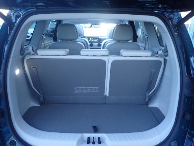 Fahrzeugabbildung DFSK Forthing 4 U-Tour Noble 1,5T 7Sitzer Shz Pano LE