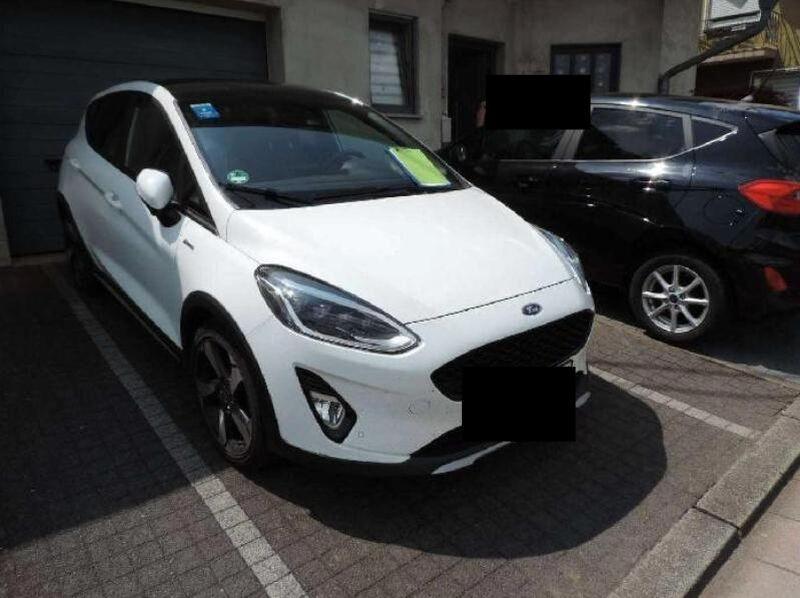 Ford Fiesta Active / Panorama / LED / Navi /