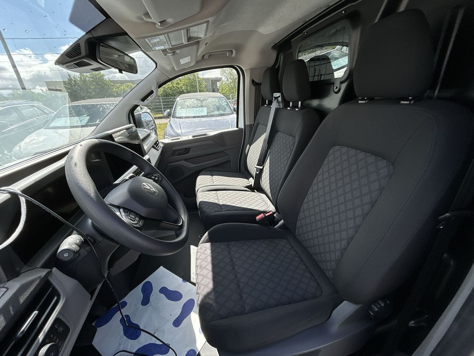 Volkswagen T7 Transporter - Bild 9