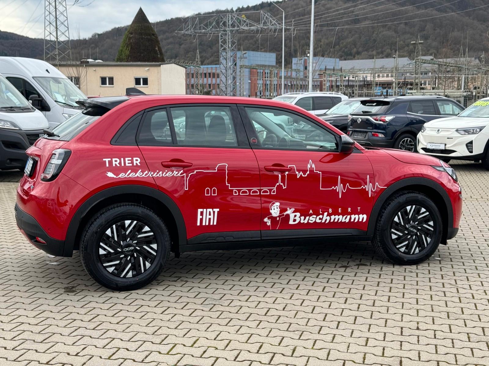 Fiat 600e Sondermodell RED 54 kWh Gratis Wallbox