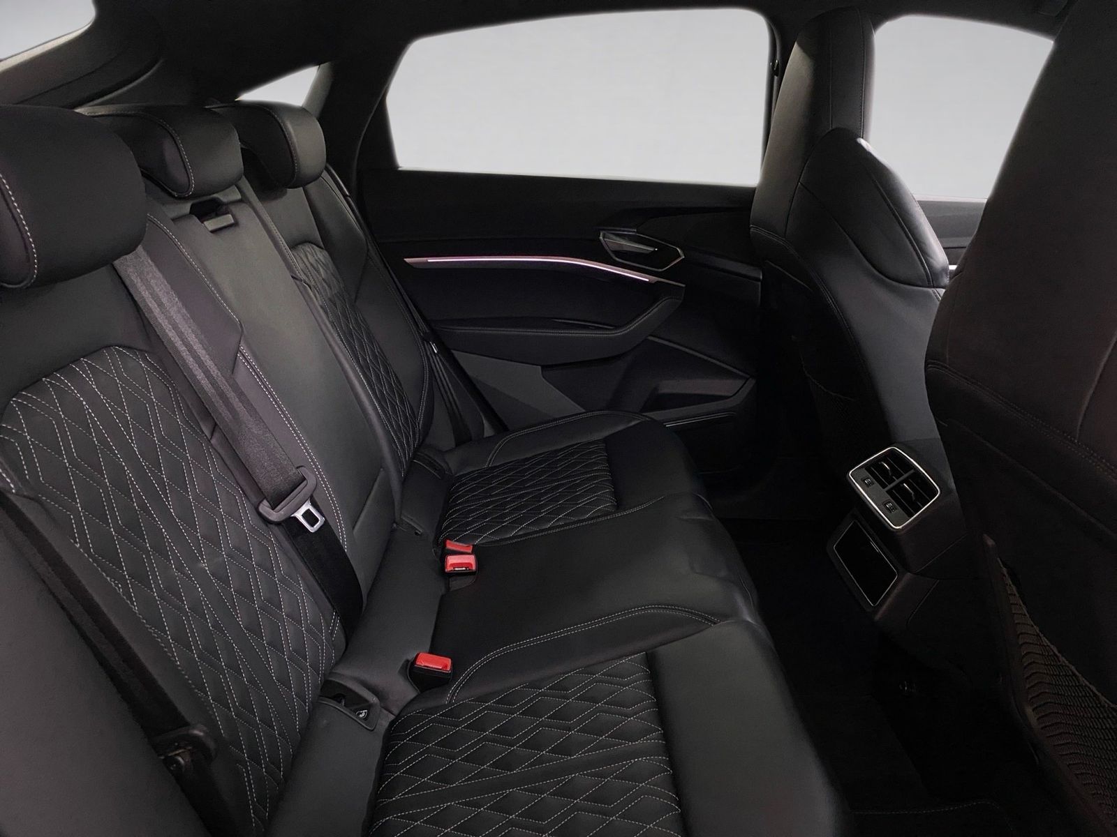 Audi e-tron - Bild 11