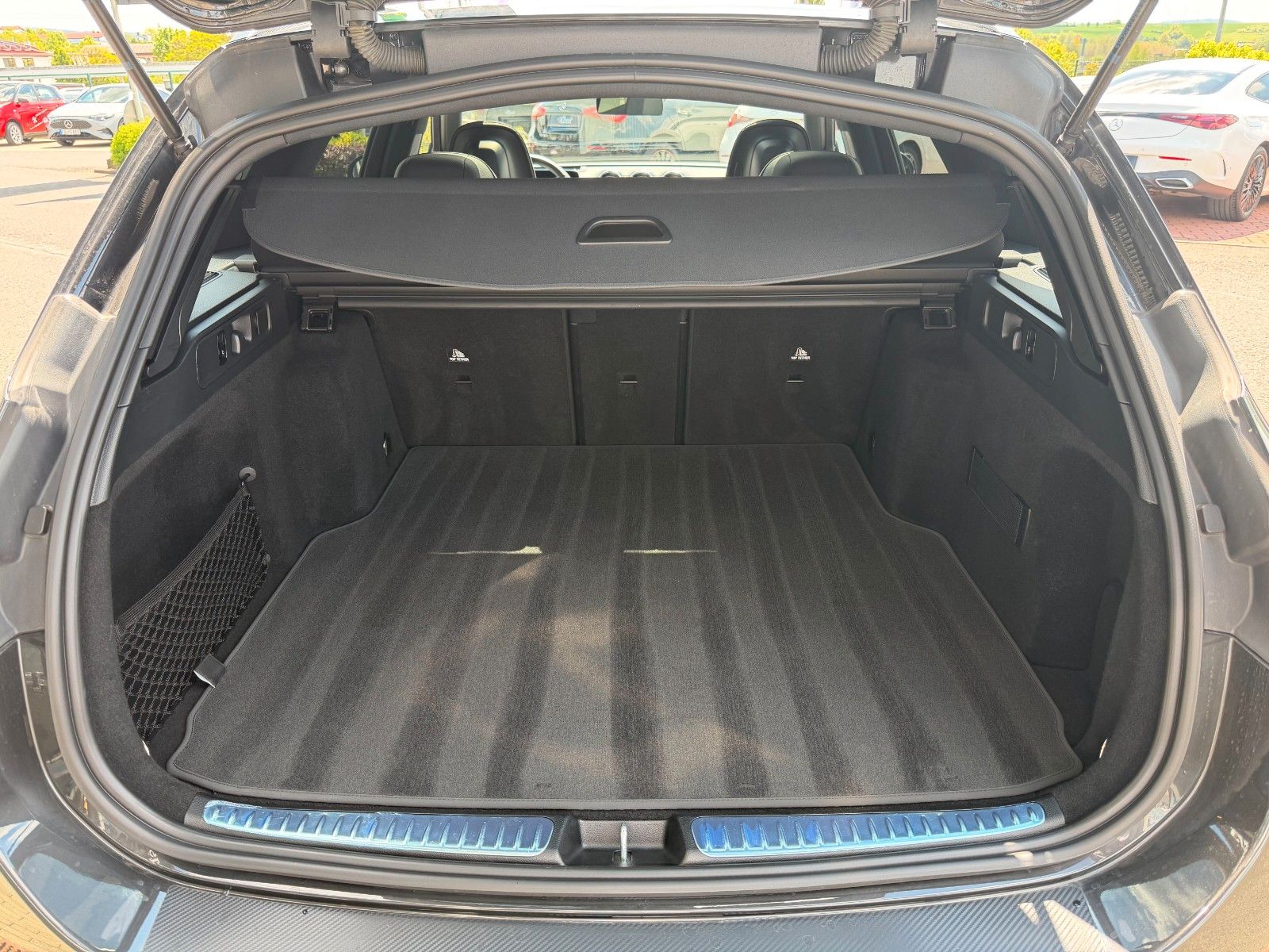 Fahrzeugabbildung Mercedes-Benz C 300d T AMG+Digital+Pano+AHK+Memory+360+HUD