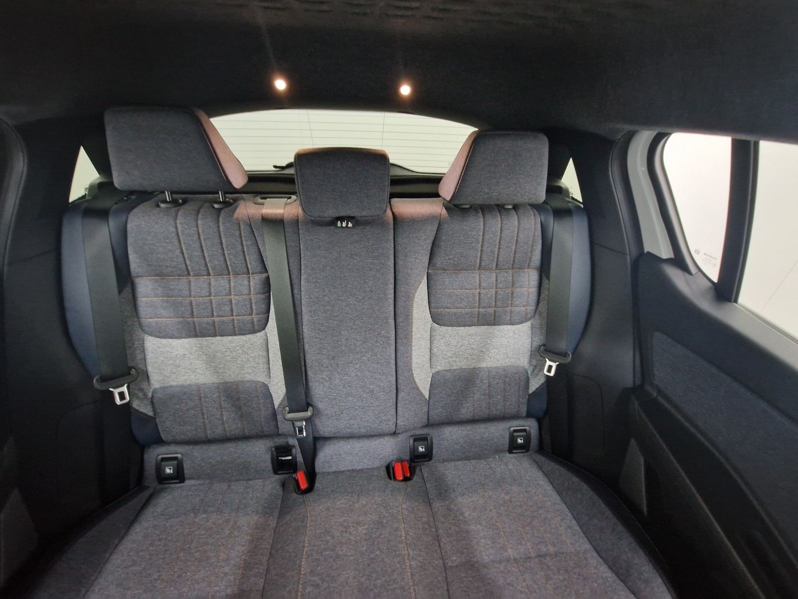 RENAULT R 4 E-Tech Techno 150 Comfort Range – Bild 13