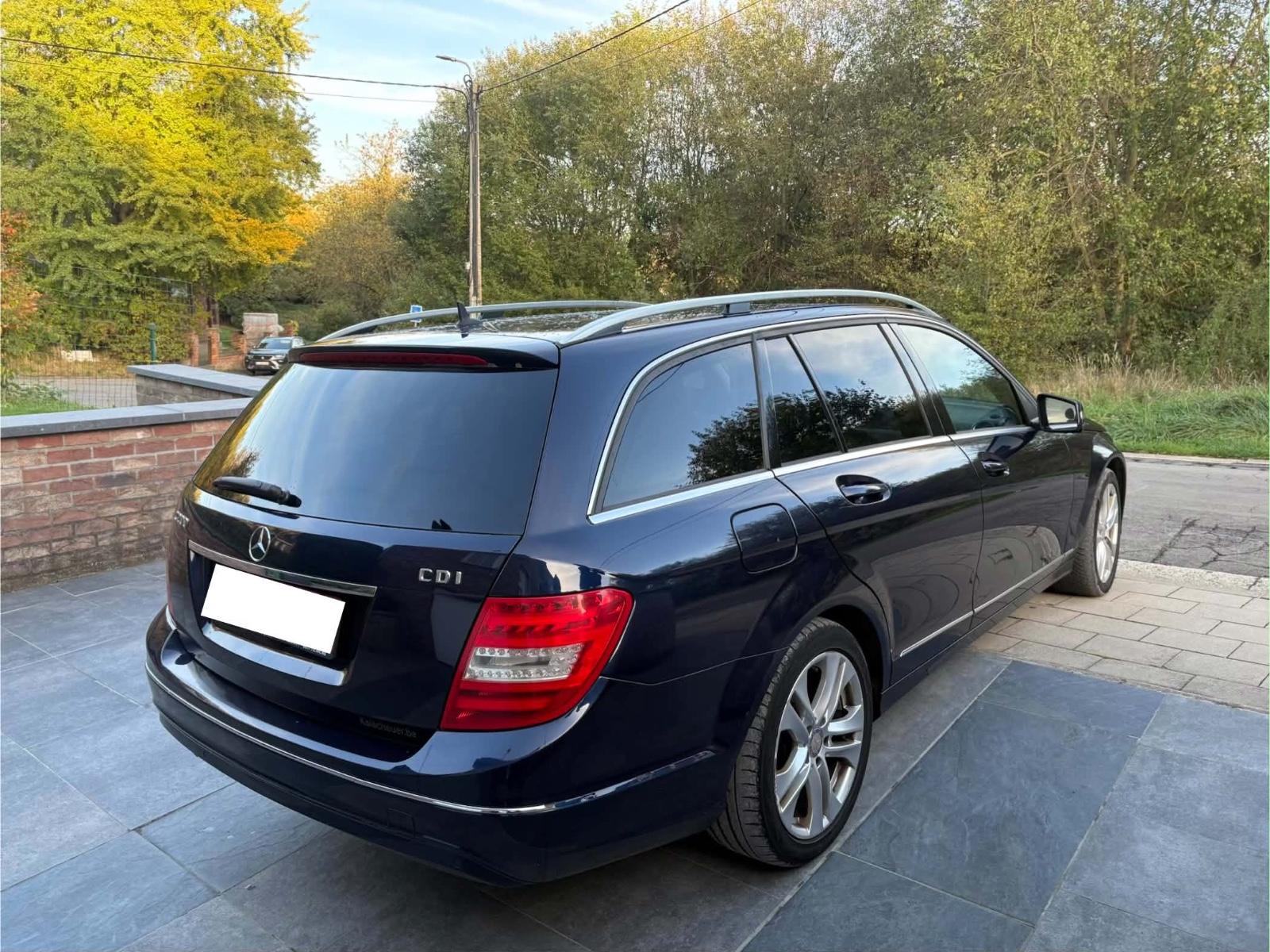 Mercedes-Benz C200 2012 — engine 2.143 cm³, 136 HP (100kW)