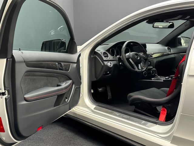 R.W. Exclusive Cars