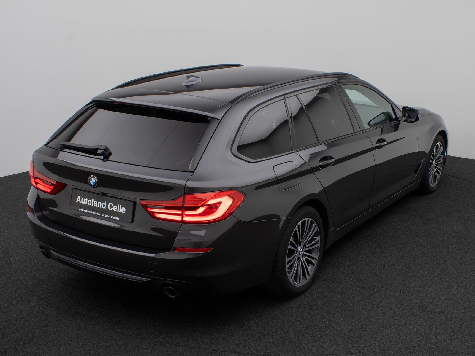 Fahrzeugabbildung BMW 530d xD SportLine 360°HUD DAB H/K 4xKlima Komfor