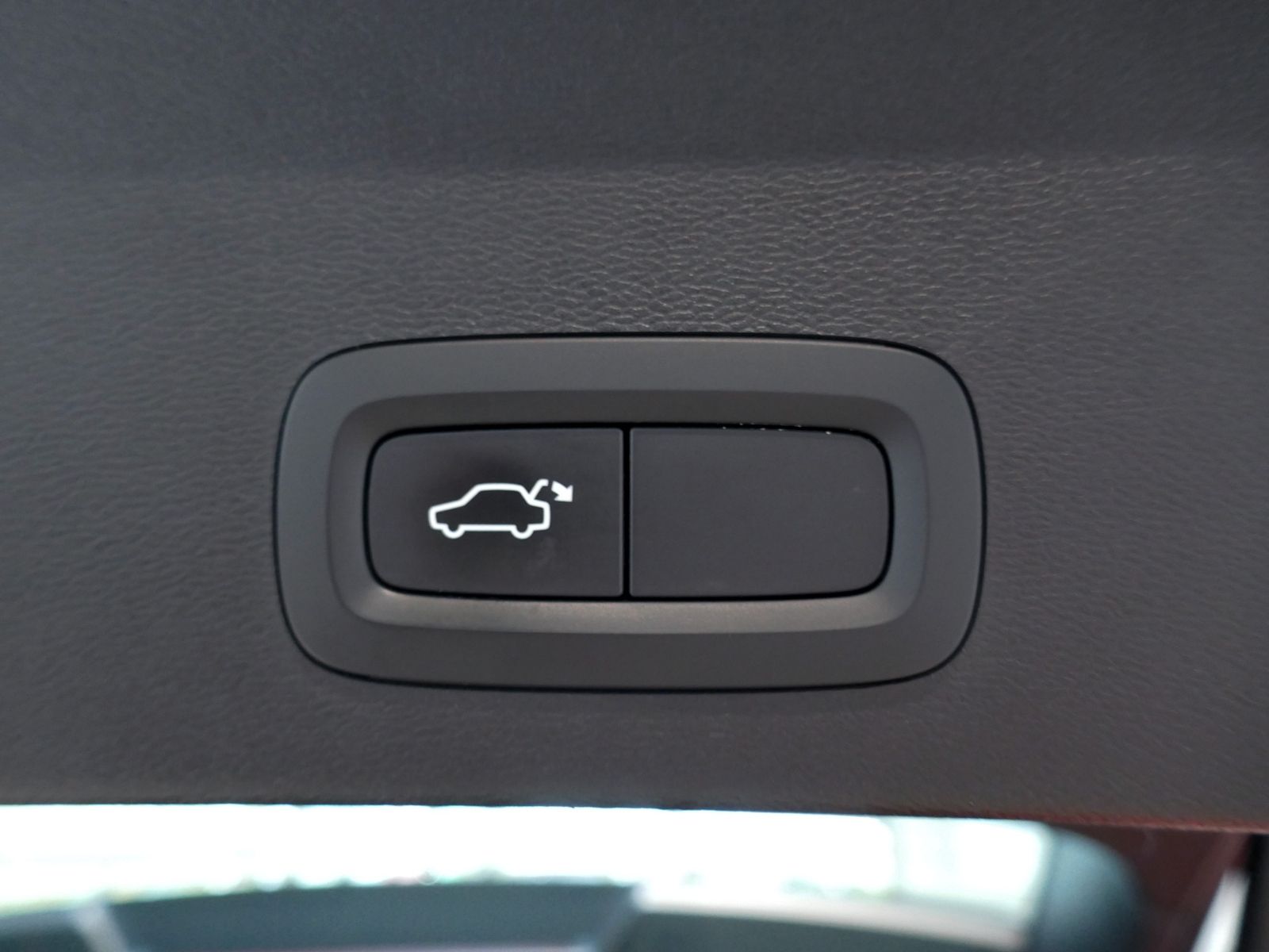 Fahrzeugabbildung Volvo XC40 D3 2WD Momentum Pro | LED AHK PDC GRA