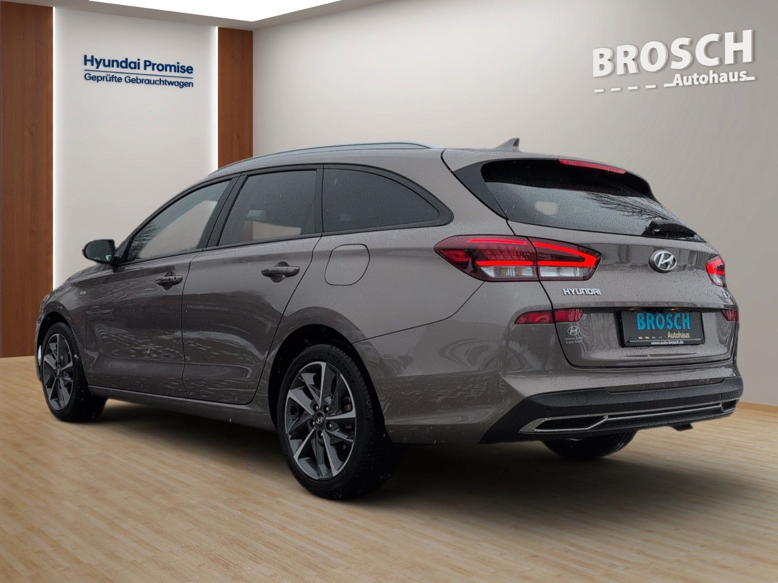 Fahrzeugabbildung Hyundai i30 KOMBI 1.5T 7DCT EDITION 30+ GARANTIE9/28 1HD