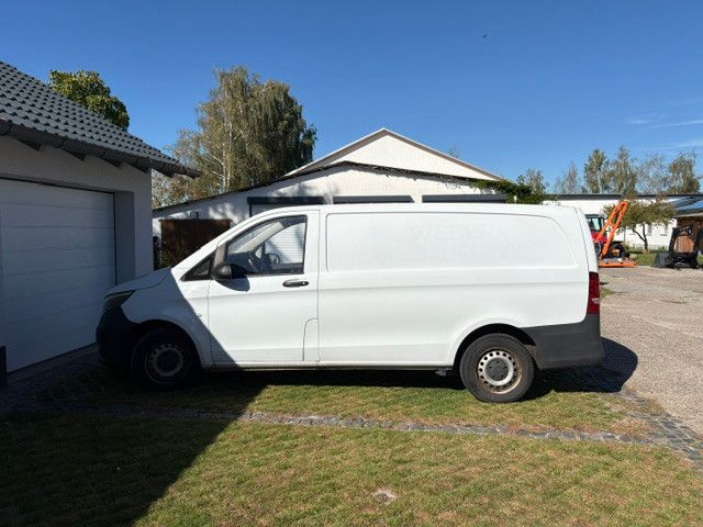 Image of Mercedes-Benz Vito