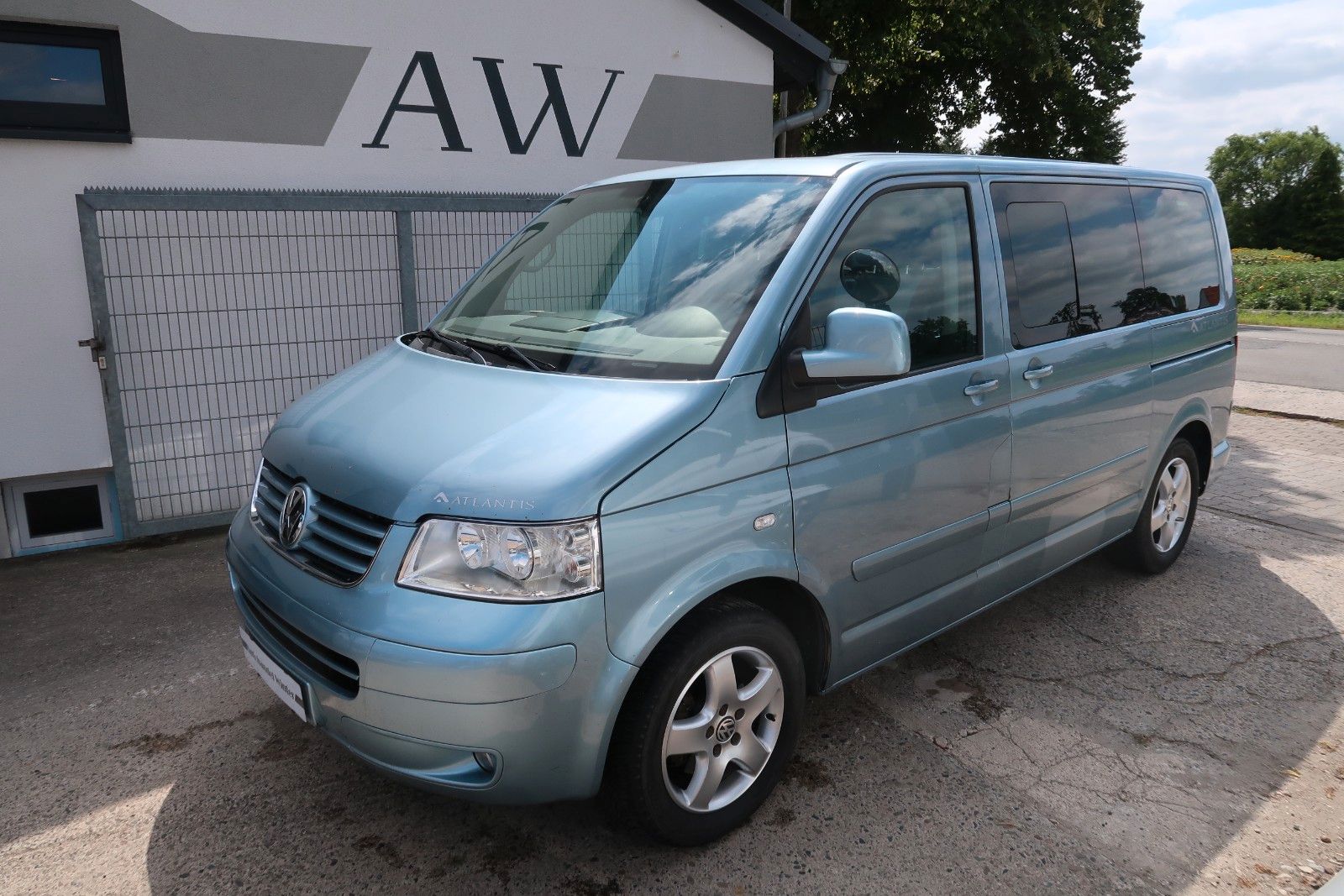 Volkswagen T5 Multivan - 1