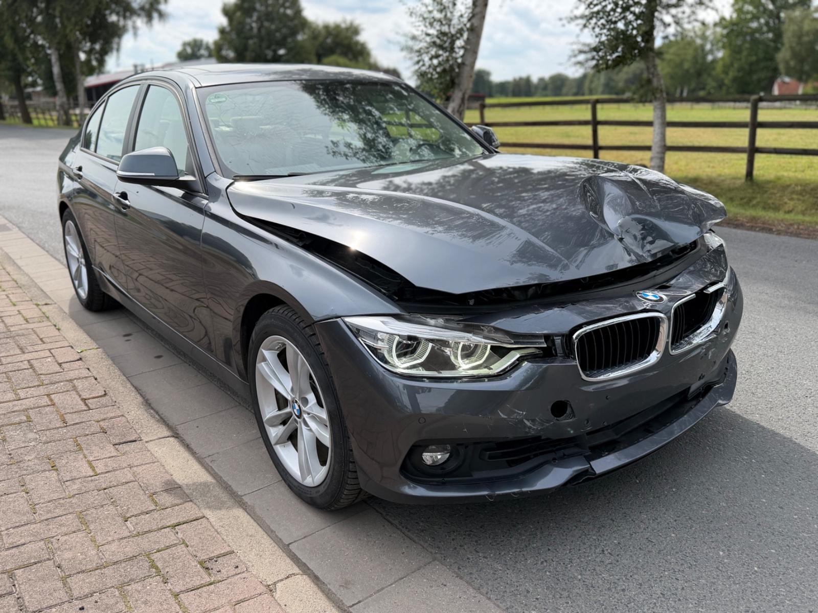 BMW 320i Automatik Limousine Advantage