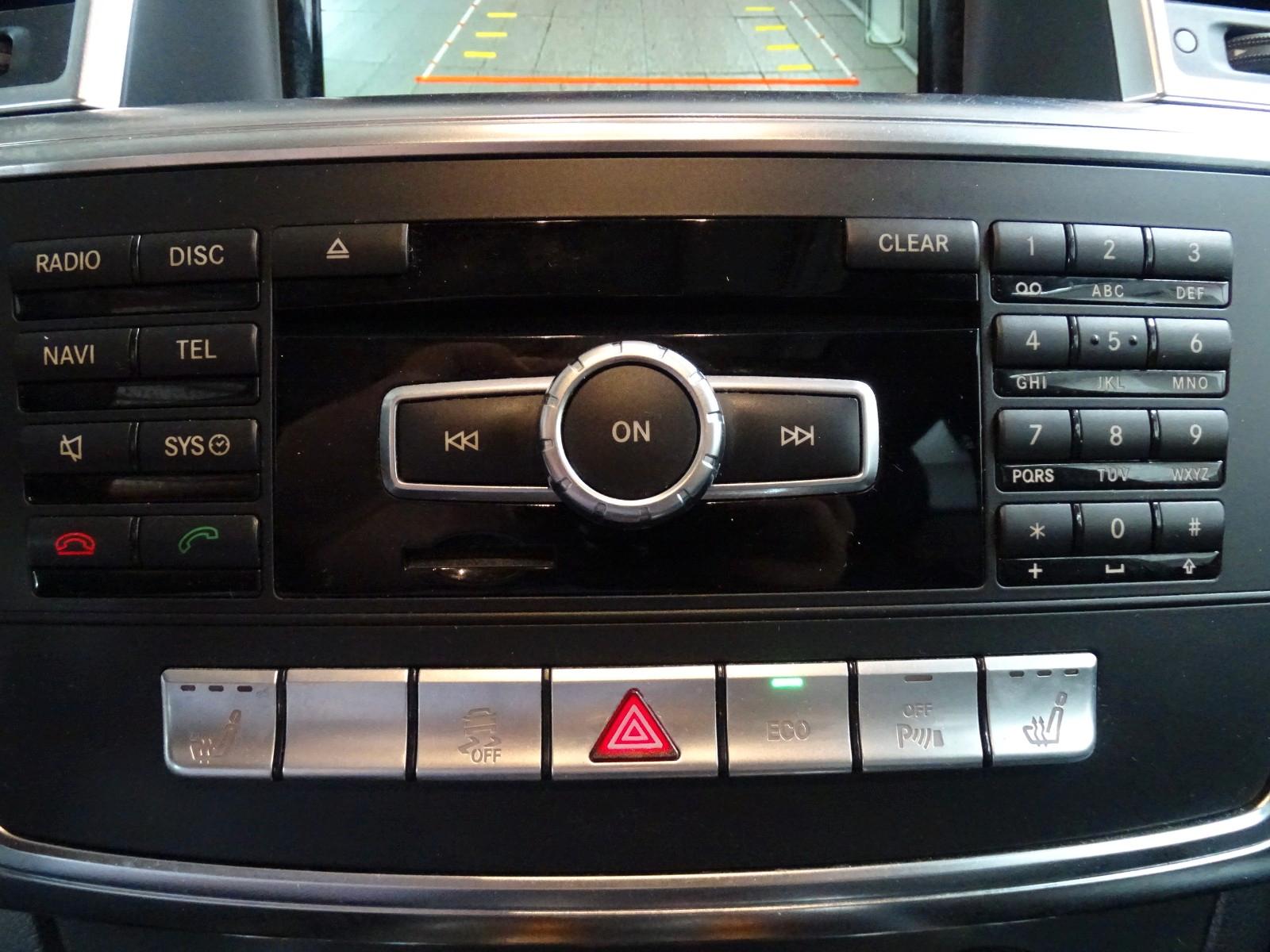 Mercedes-Benz ML 350 CDI BlueTec 4Matic*AHK+PANO+LEDER