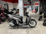 Honda SH 125 Mode Matt Silver *Tageszulassung 12-25* - HONDA SH MODE 125