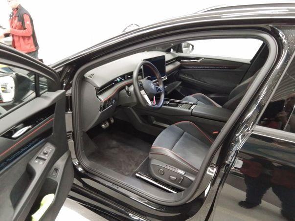 Volkswagen ID.7 Tourer GTX +WÄRMEPUMPE+AHK+KAMERA+