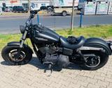 Harley-Davidson Street Bob - HARLEY-DAVIDSON 2006 STREET BOB