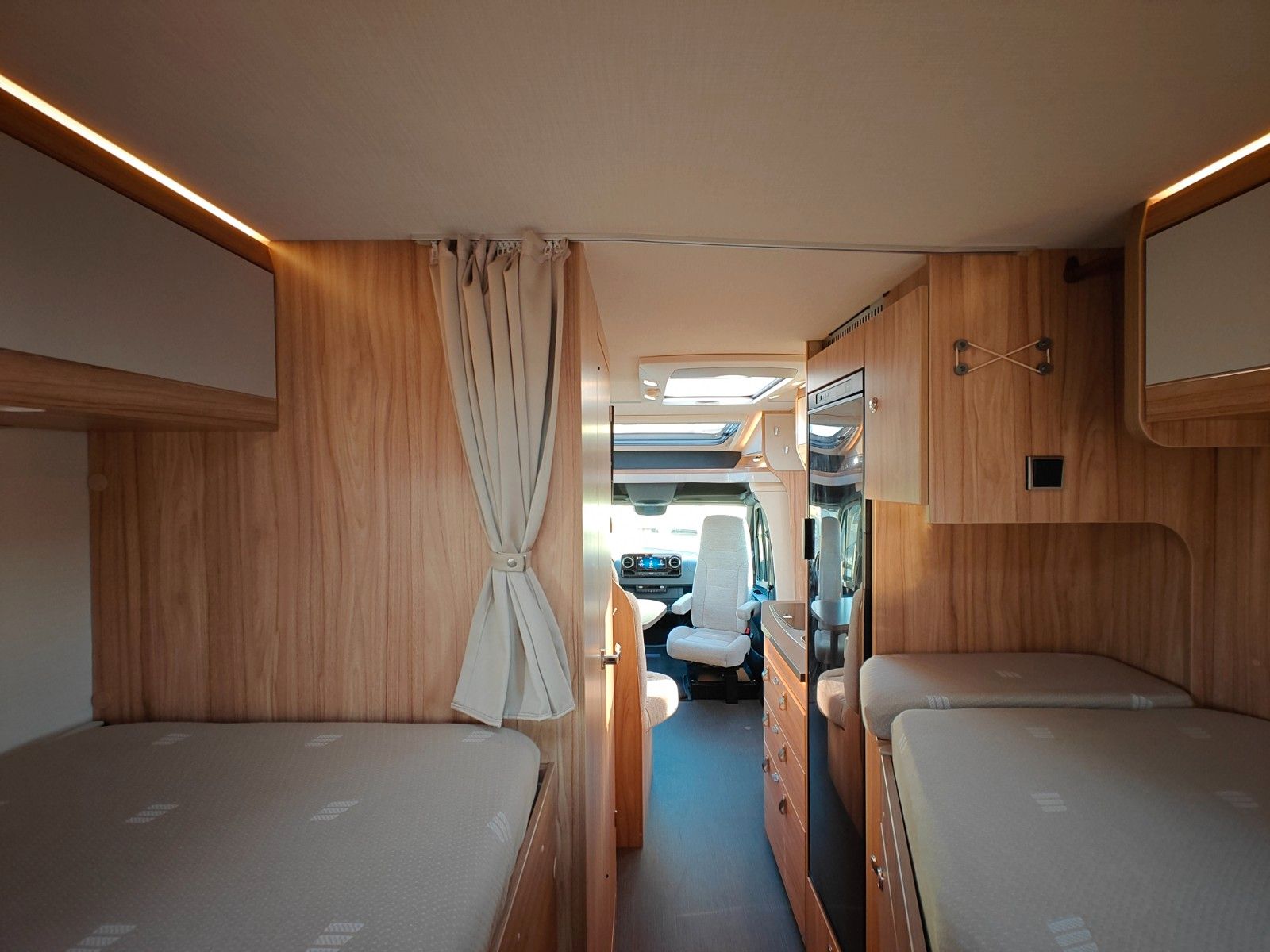 Fahrzeugabbildung HYMER / ERIBA / HYMERCAR ML-T 580 4x4 ALLRAD 3.0L V6 - AUS ERSTBESITZ
