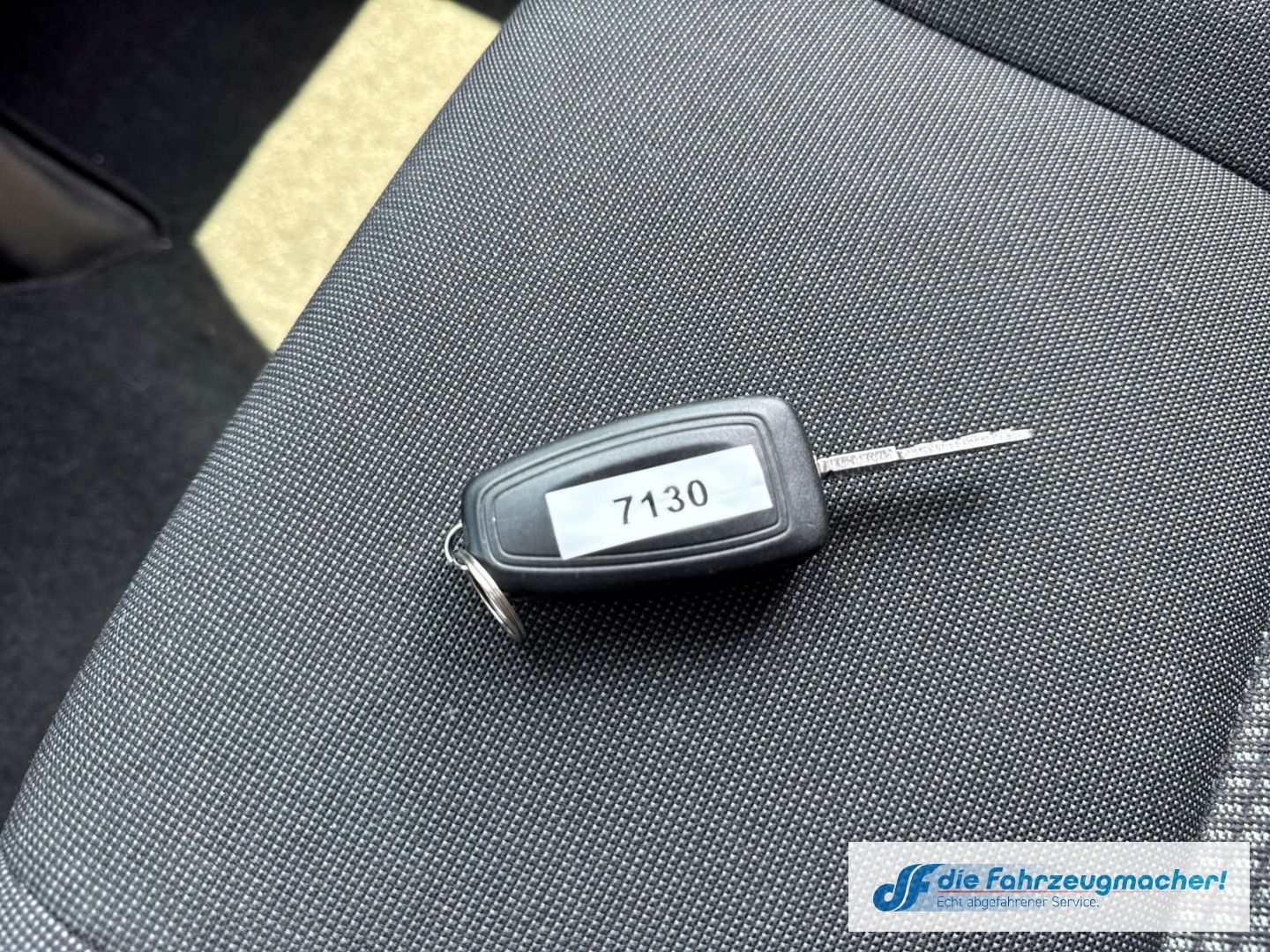 Fahrzeugabbildung Ford Transit Kombi 350 L3 Trend Temp Klima *7130 Exp