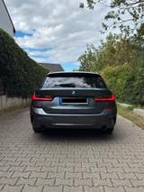 BMW 320d M Paket, Head Up, Pano, 360°, Harman Kardon - BMW 320: 320d M Paket