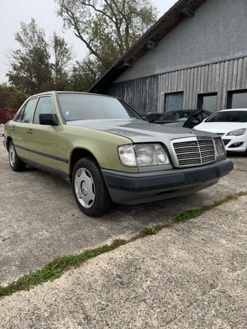 Mercedes-Benz 200