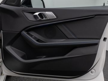 Fahrzeugabbildung BMW 120i M Sport Pro Kamera DAB HiFi AHK Lenkrhz 19"