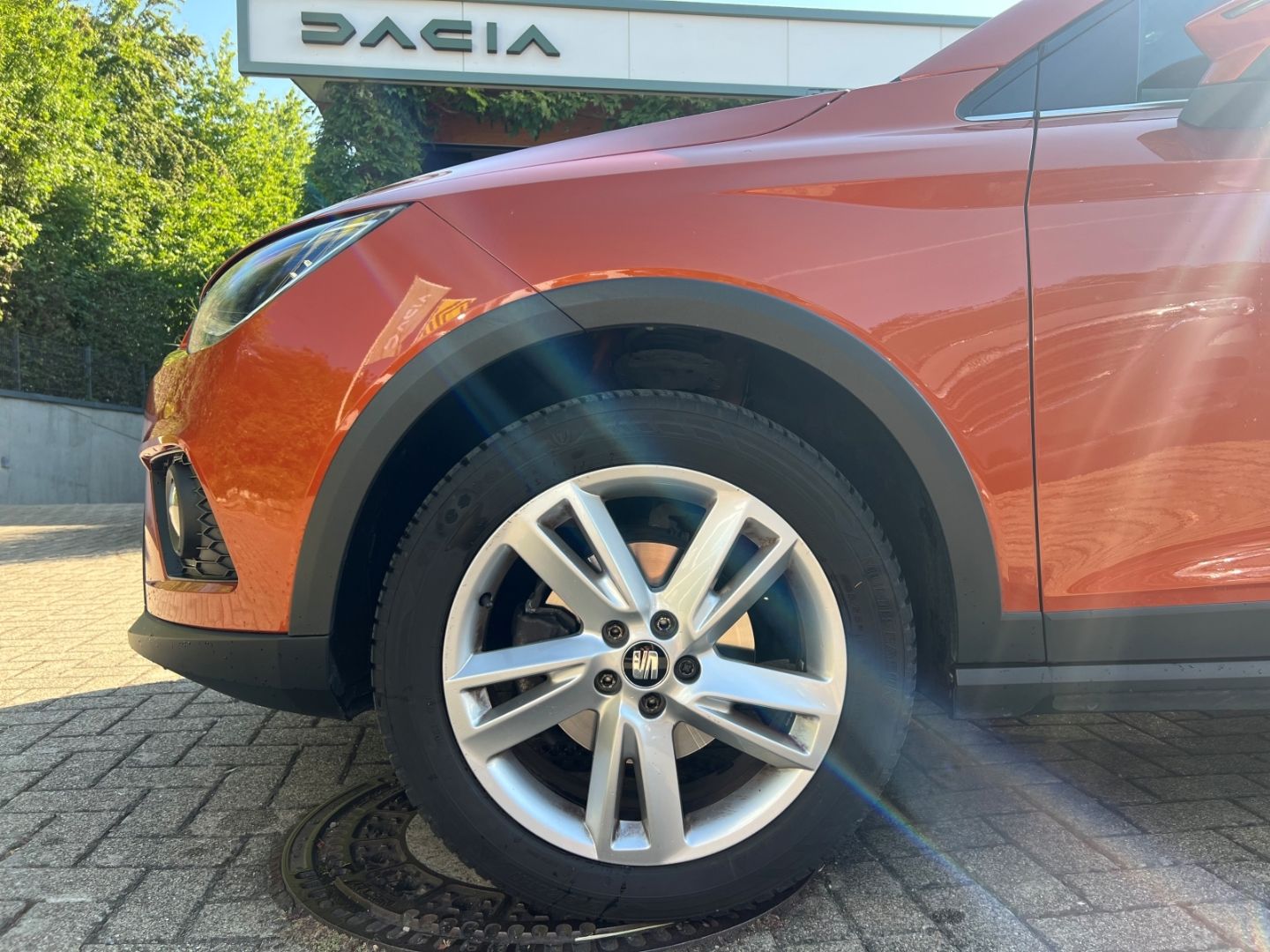 Fahrzeugabbildung SEAT Arona FR Navi Digitales Cockpit LED Sperrdiff. A