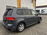 Volkswagen Touran Highline = Automatik - 7-Sitzer - Ahk = - Behindertengerechte Volkswagen Touran