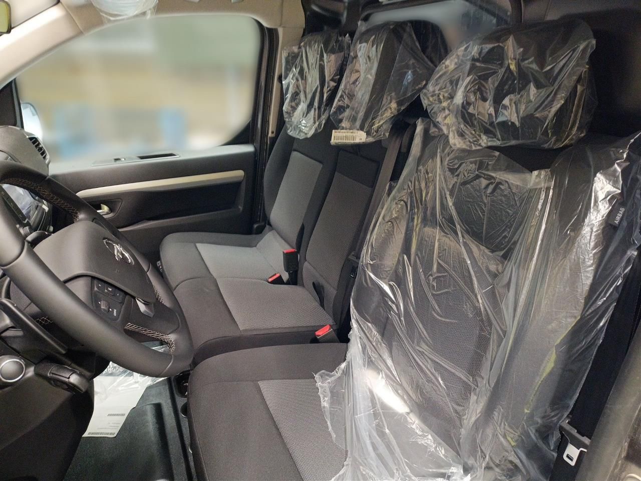 Fahrzeugabbildung Opel Vivaro Cargo M 2.0 Diesel Automatik