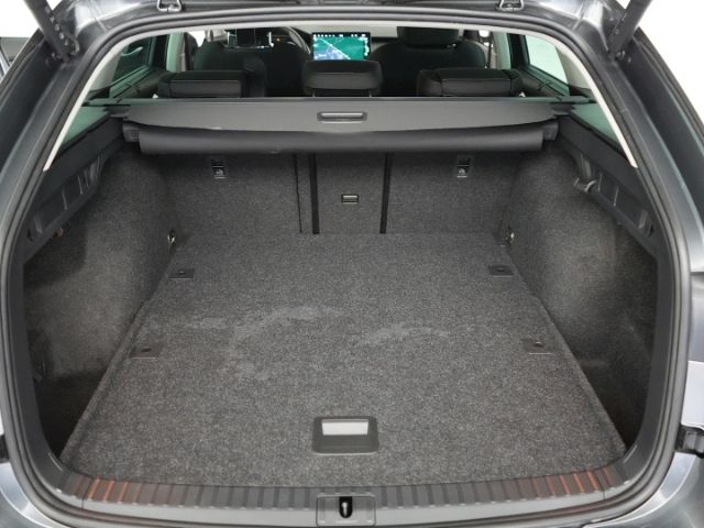 Octavia COMBI SELECTION TDI DSG+NAVI+SITZHEIZUNG