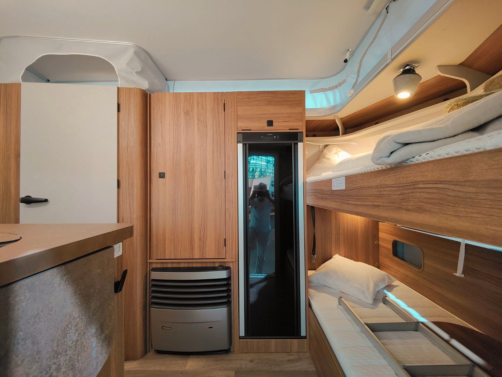 Fahrzeugabbildung HYMER / ERIBA / HYMERCAR Touring 560 Legend Urban 2026