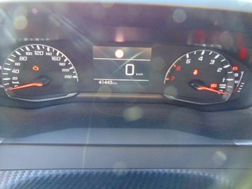 Bild 15 Peugeot 2008 Allure