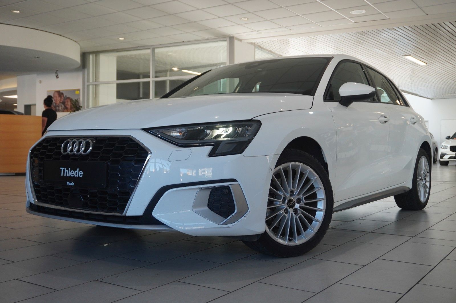 Fahrzeugabbildung Audi A3 Sportback 35 TFSI ADVANCED NAVI/SH/KAMERA/AHK