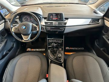 BMW 218 Active Tourer *xDrive*AHK*2-Zonen*
