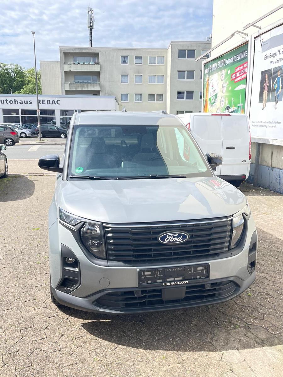 Ford Tourneo Courier Titanium