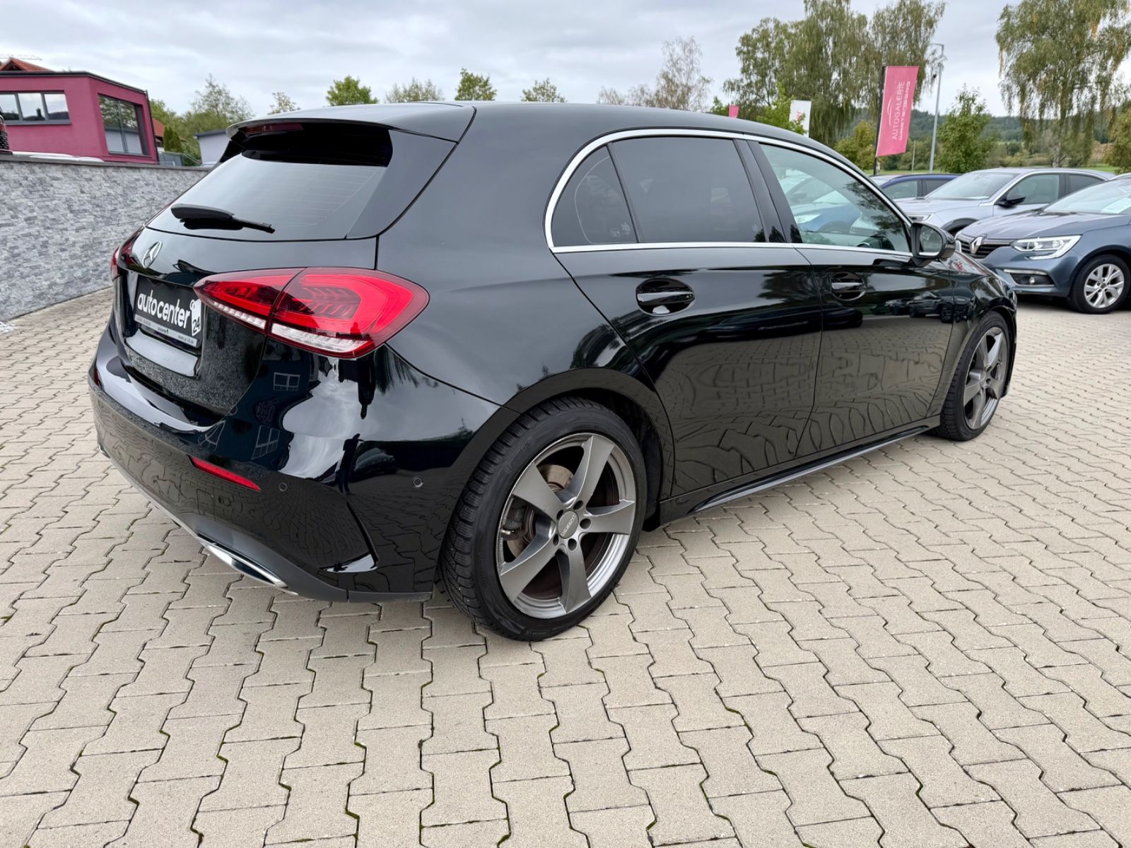 Fahrzeugabbildung Mercedes-Benz A 180 d°AMG Line°Kamera°LED°Navi°Shz°