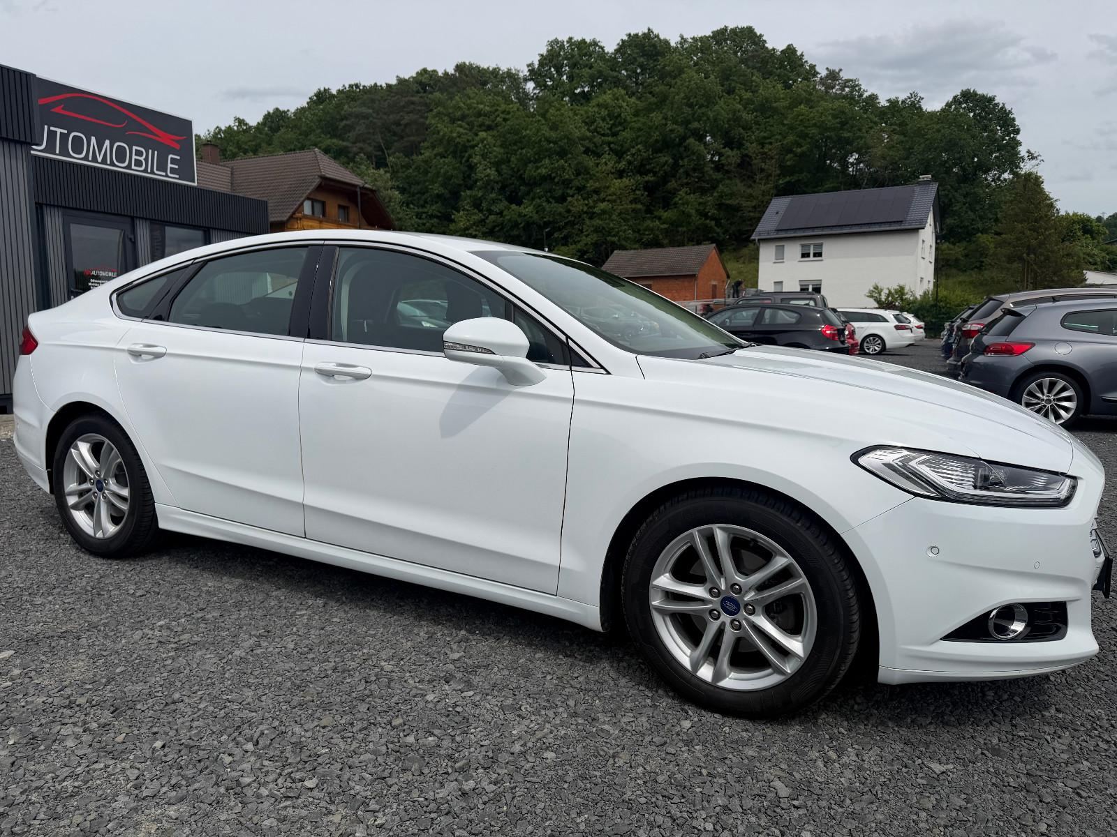 Ford Mondeo Titanium NAVI/LED/TEMPO