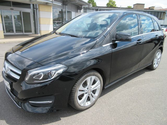 MERCEDES-BENZ B 180