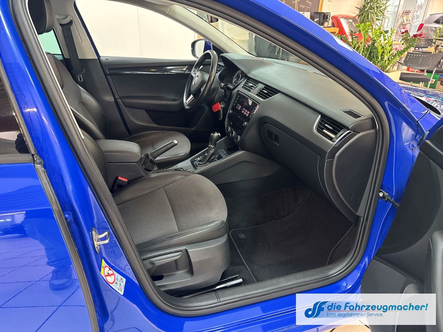 Fahrzeugabbildung SKODA Octavia Combi Style 1.6 TDI DPF Navi Sperrdiff.