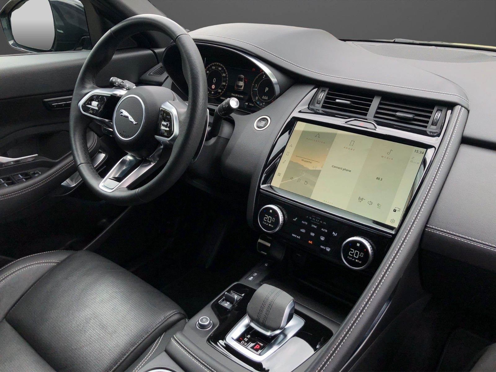 Fahrzeugabbildung Jaguar E-PACE D200 R-Dynamic SE AWD AHK