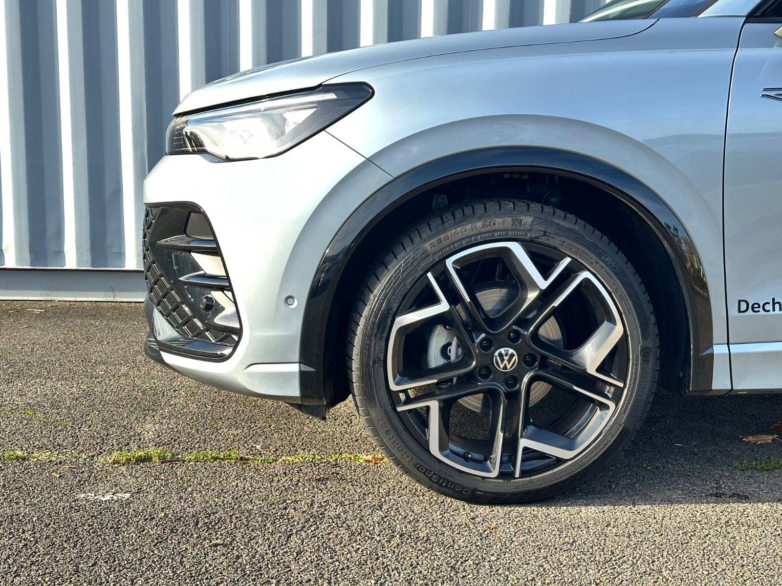 Fahrzeugabbildung Volkswagen Tiguan 1.5 eTSI R-Line*Panorama-Dach*AHK*SHZ*LHZ