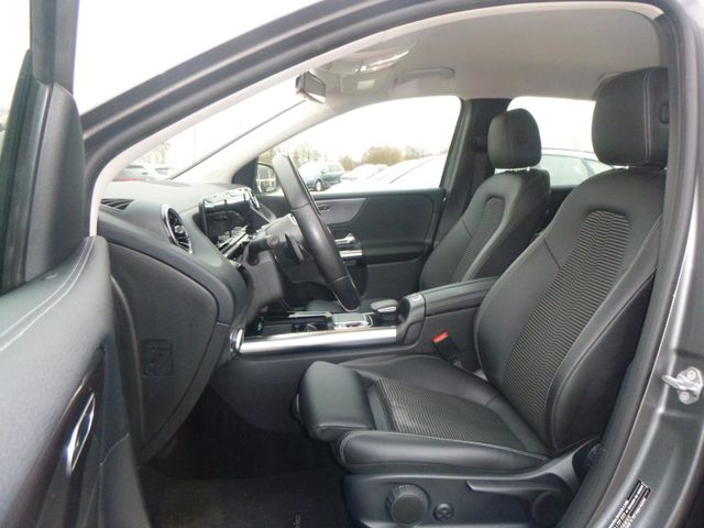 Fahrzeugabbildung Mercedes-Benz B 180 >AUT/AHK/NAV/KAM/PDC/LED<