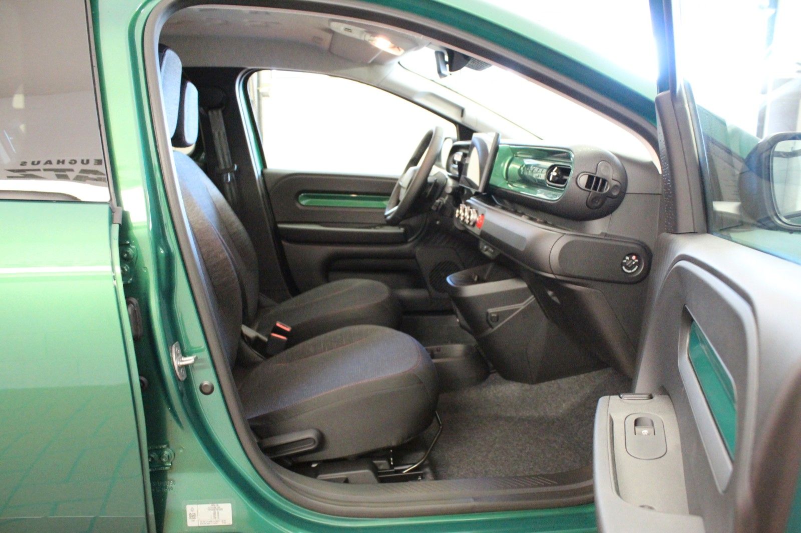 Fahrzeugabbildung Renault Twingo E-Tech 80 Urban Range *Vollausstattung*