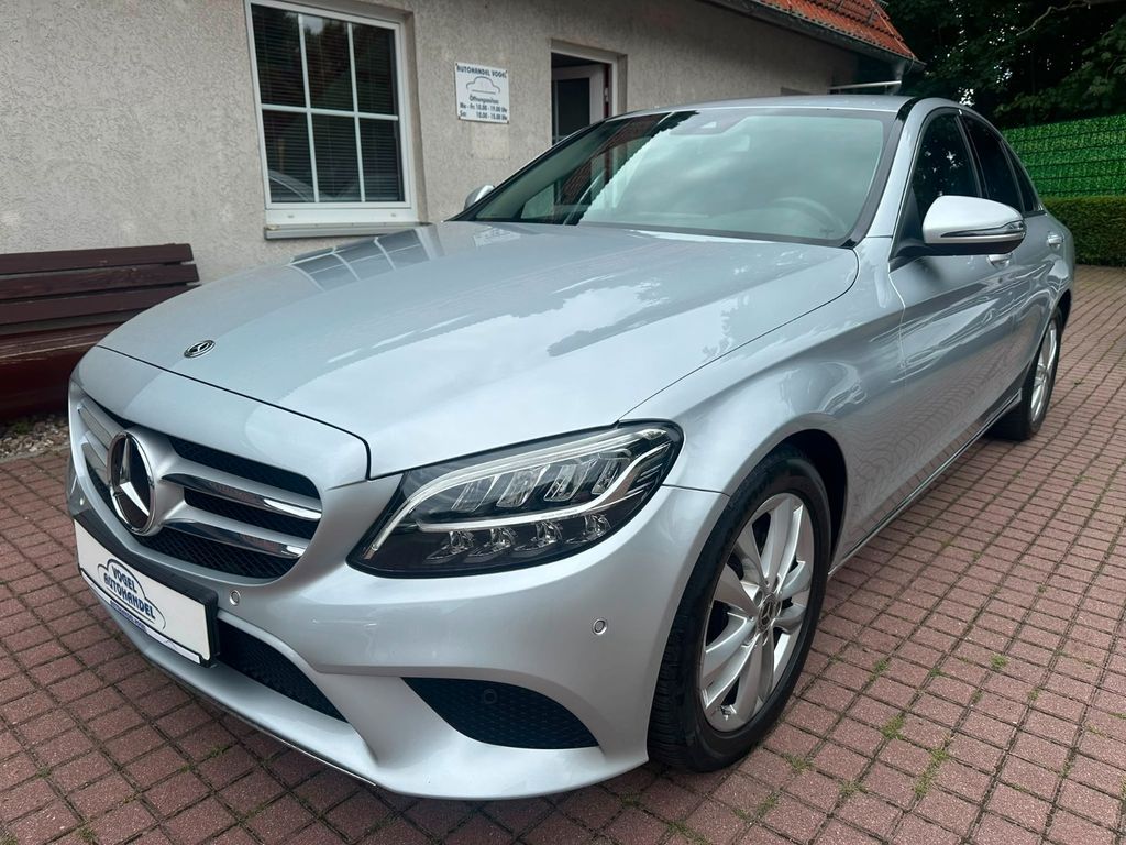 Image of Mercedes-Benz C 180