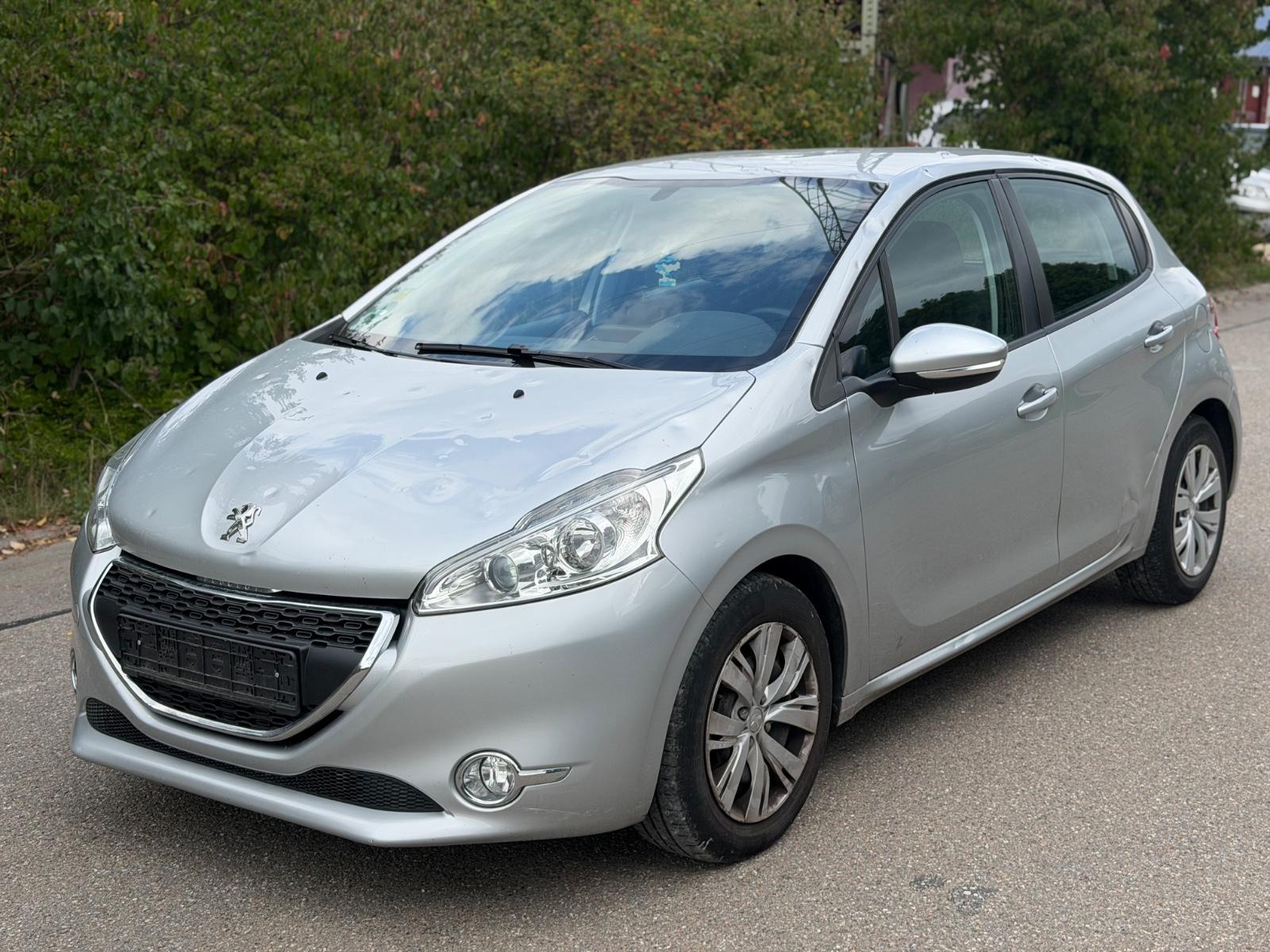 Peugeot 208 1.2 Style 82 VTi/KLIMA/EURO.5/PDC/