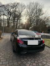 Mercedes-Benz C 180 Autom. - AMG u. Night Paket - Mercedes-Benz Limousine 180 AMG paket mit Benzin-Antrieb