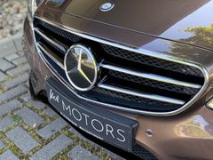 MERCEDES-BENZ E200 T CGI/AMG-PAKET/DISTR+/ILS/NIGHT PAKET MERCEDES-BENZ E200 T CGI/AMG-PAKET/DISTR+/ILS/NIGHT PAKET