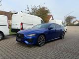 Jaguar XE R-Dynamic HSE AWD/AHK/Matrix/ - blaue Jaguar XE