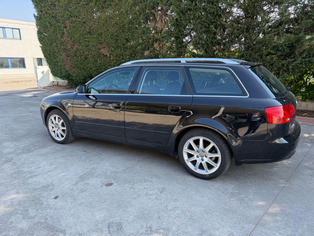 Audi A4 2007 — rear view