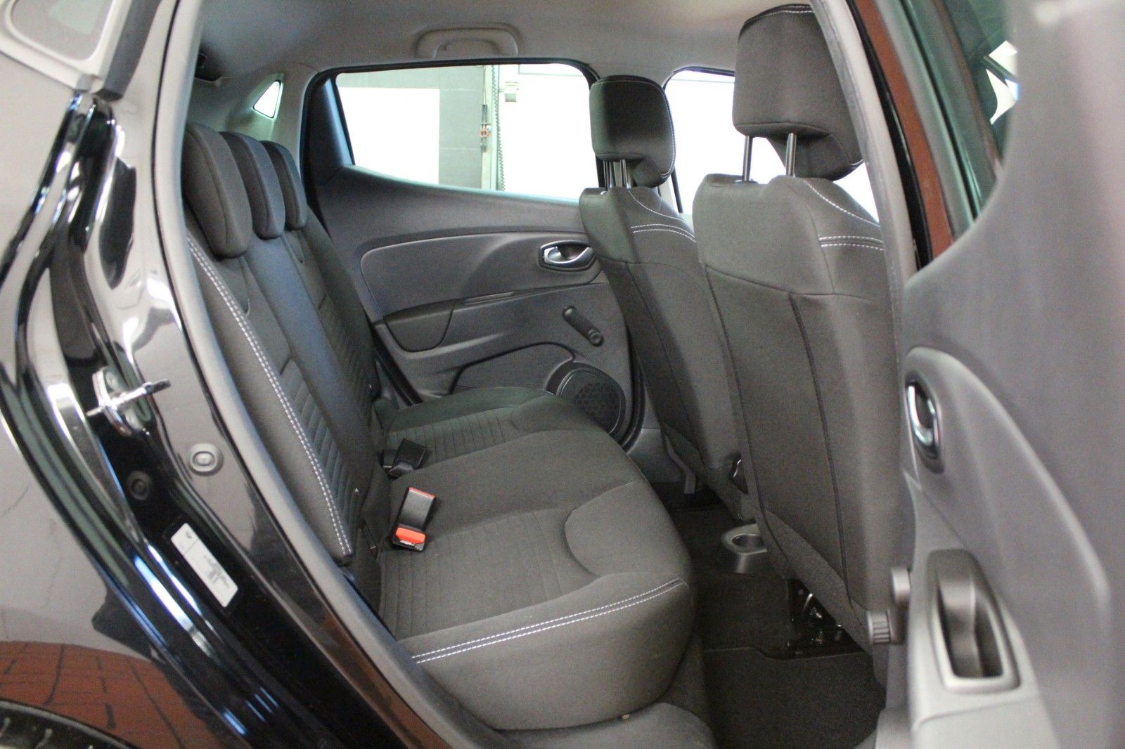 Fahrzeugabbildung Renault Clio TCe 90 GT Line *Navi*Klima*Winterräder *